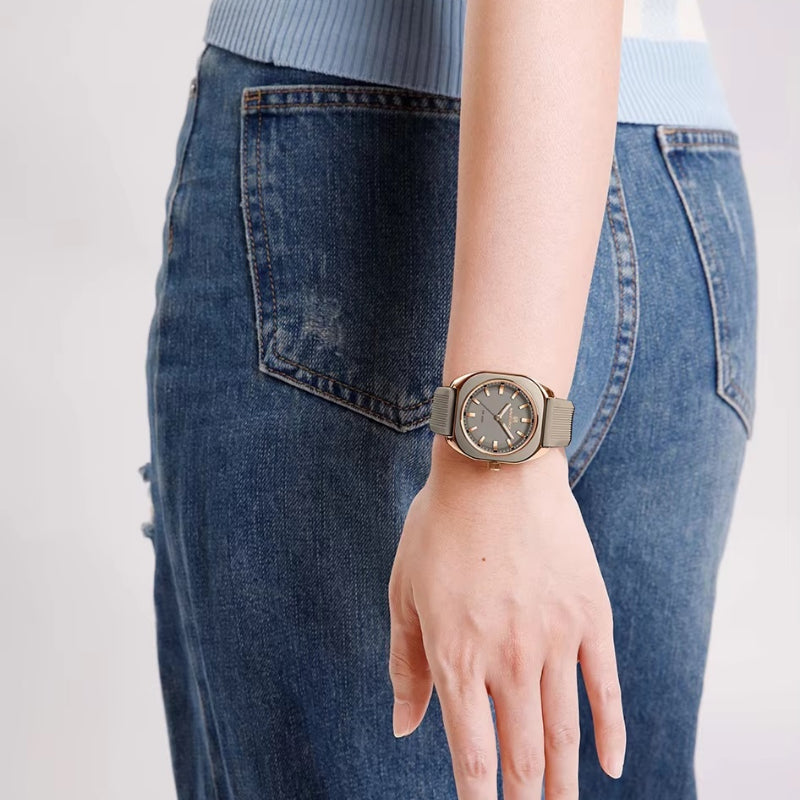 Futuristic Flair Geometric Silicone Quartz Watch for Women