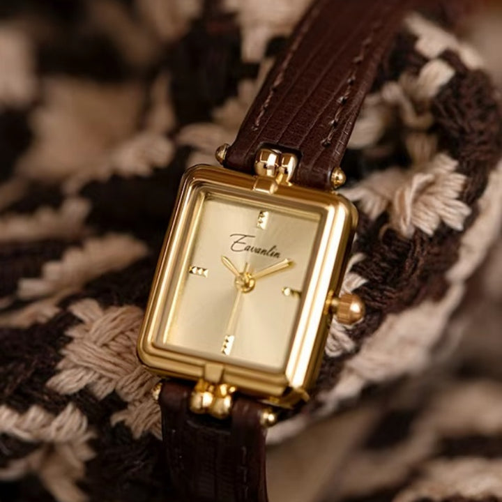 Retro Style Quartz Watch with Comfortable Leather Strap for Women