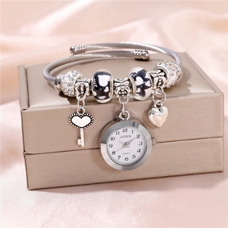 Fashion Love Pendant Women's Bracelet Quartz Watch