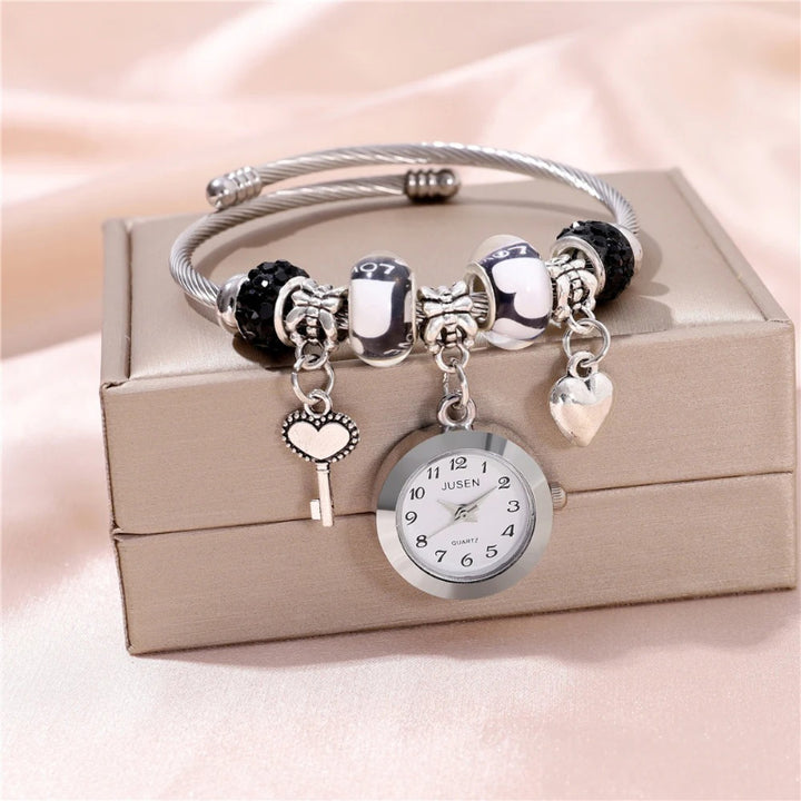 Fashion Love Pendant Women's Bracelet Quartz Watch