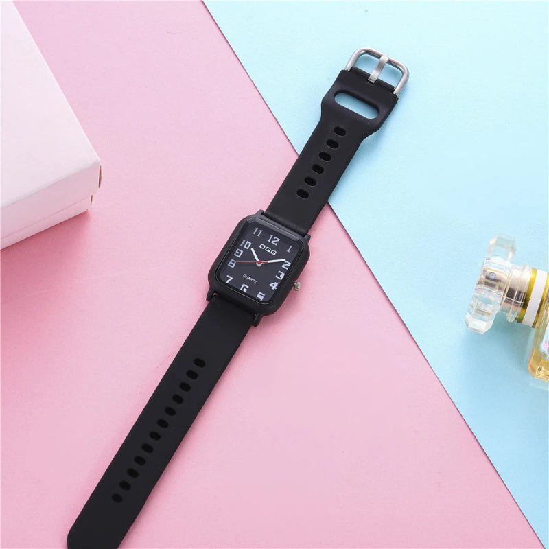 Casual Minimalist Silicone Strap Quartz Watch for Daily Wear