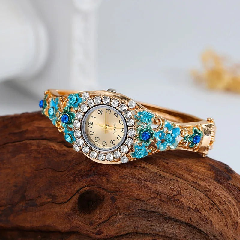 Glamorous Rhinestone Flower Decor Quartz Watch for Women