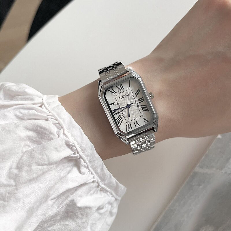 Classic Fashion Style Roman Numeral Dial in Rectangle Case Quartz Watches