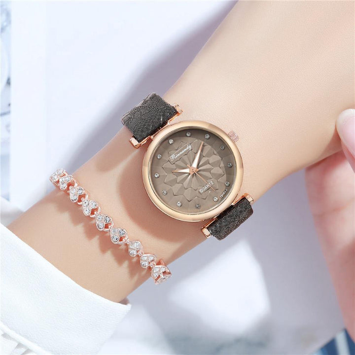Casual Geometric Floral Design Dial Quartz Watch