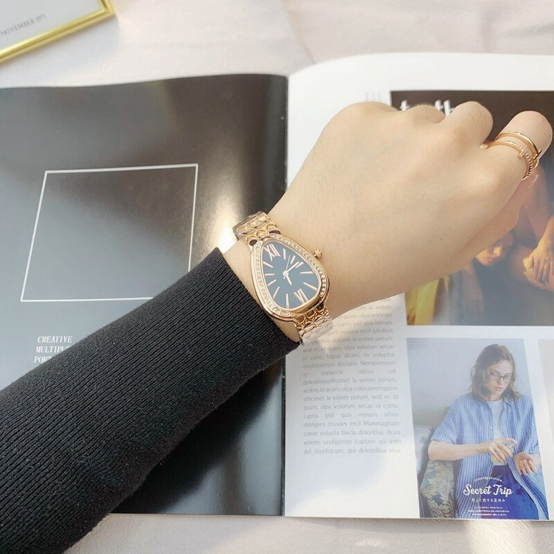 Light and Luxurious Snake Head Shape Dial Quartz Watches