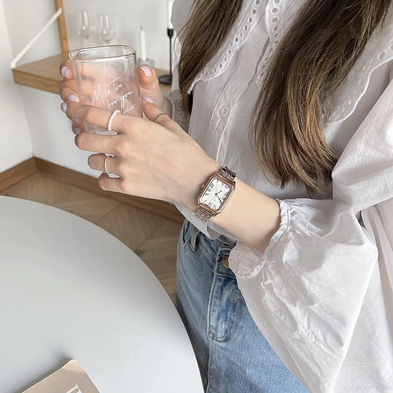 Classic Fashion Style Roman Numeral Dial in Rectangle Case Quartz Watches