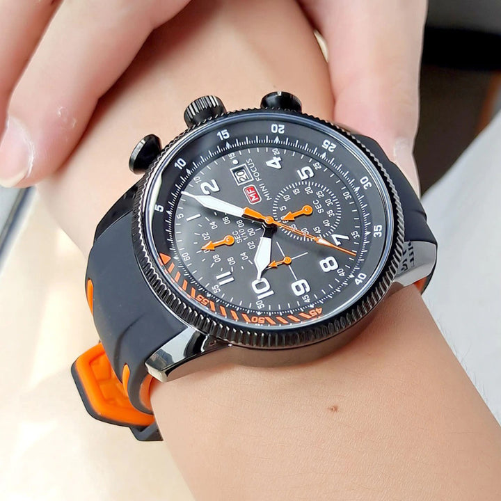 Luxurious Chronograph Sports Wristwatch with Silicone Band