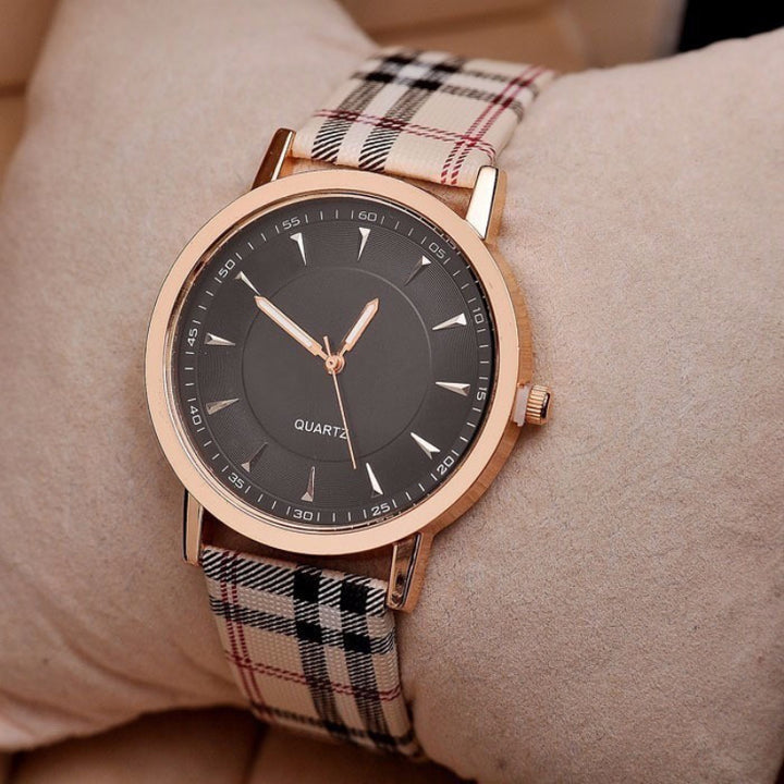 Luxurious Retro Plaid Fashion with Vegan Strap Quartz Watches