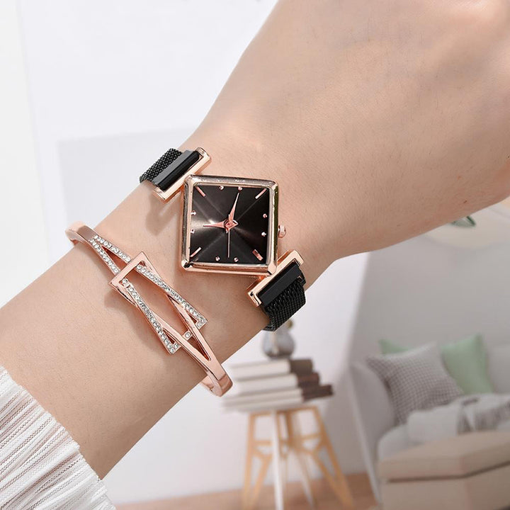Unique Diamond-Shaped Dial with Magnetic Buckle Steel Mesh Strap Quartz Watches