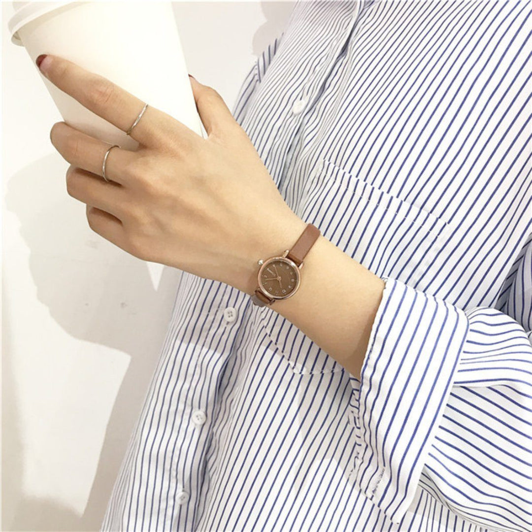 Women’s Small Minimalist Wrist Watch With PU Leather Straps