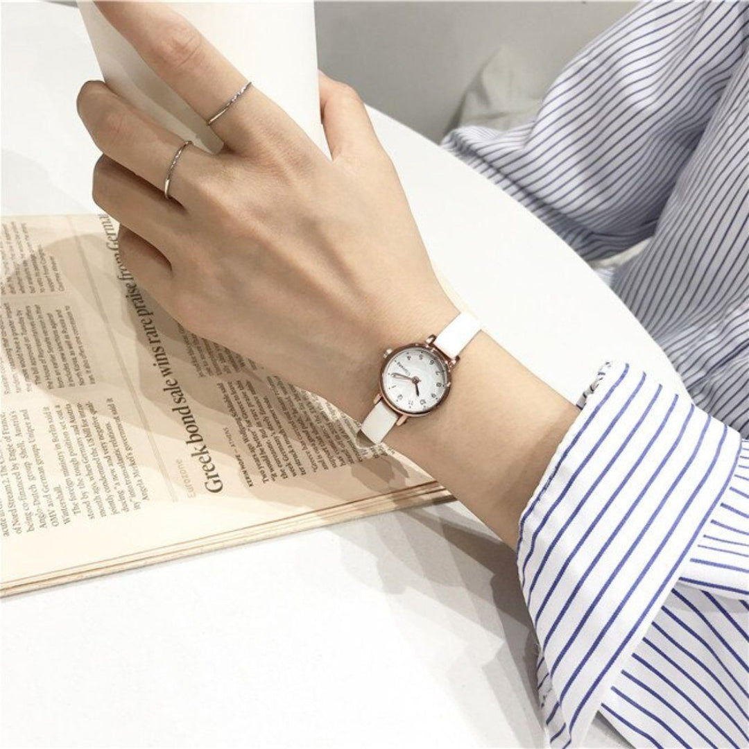 Women’s Small Minimalist Wrist Watch With PU Leather Straps