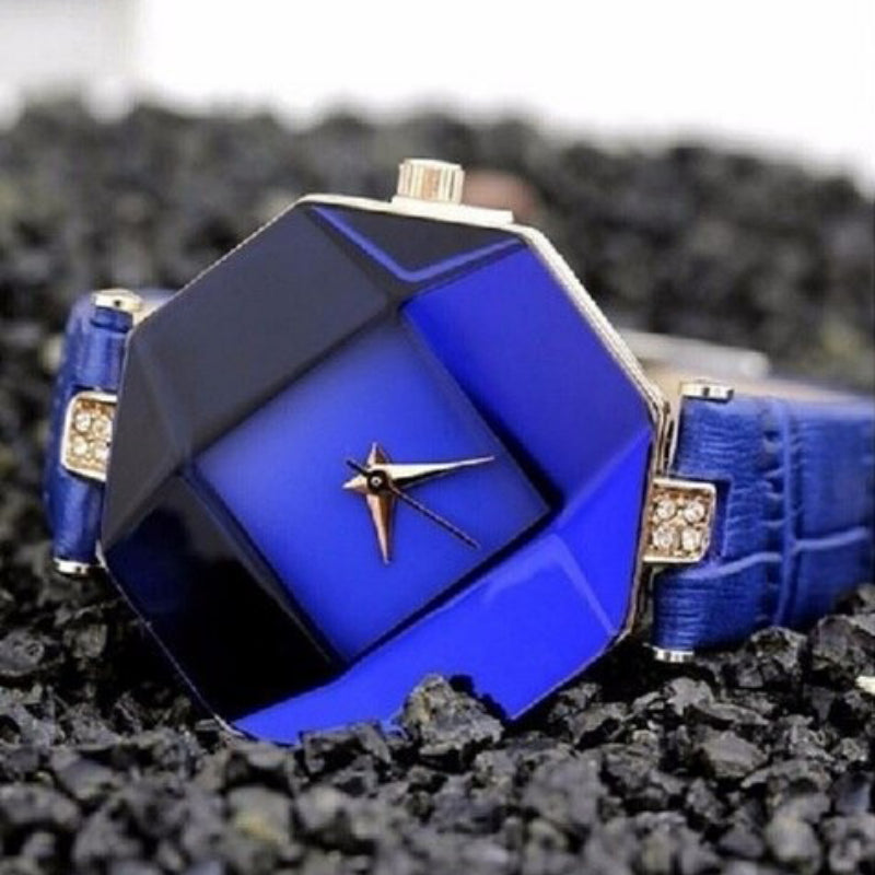 Stylish Geometric Case Shape with Vegan Leather Strap Quartz Watches