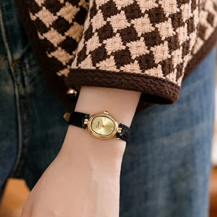 Women's Classic Rectangle Pointer Quartz Watch