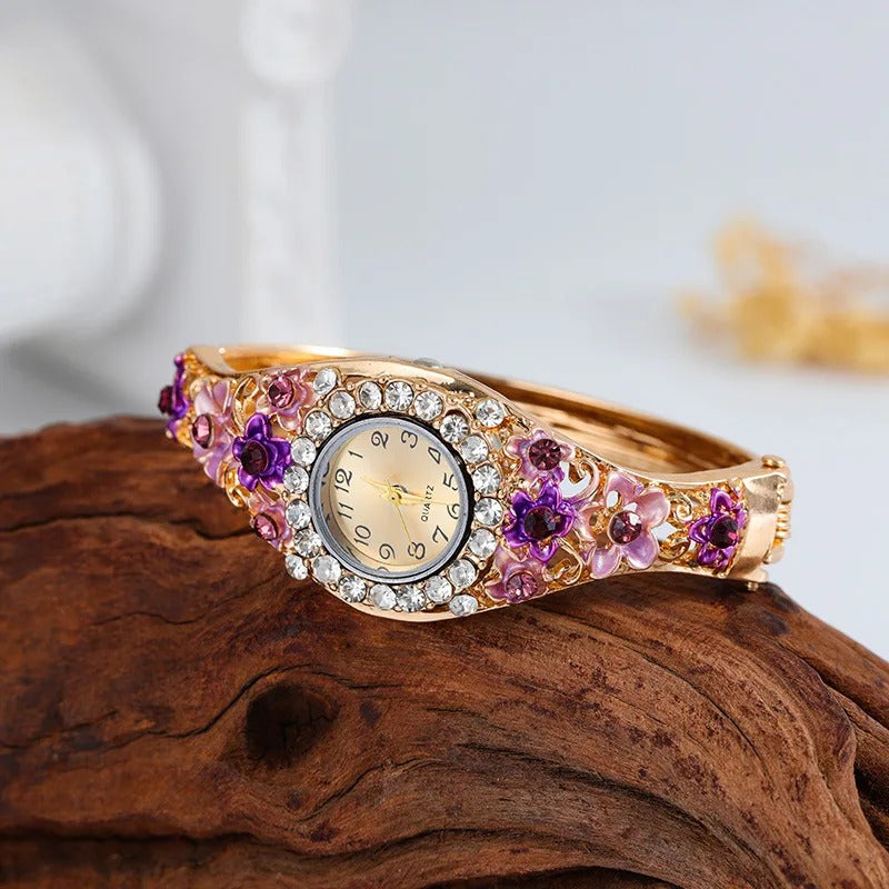 Glamorous Rhinestone Flower Decor Quartz Watch for Women