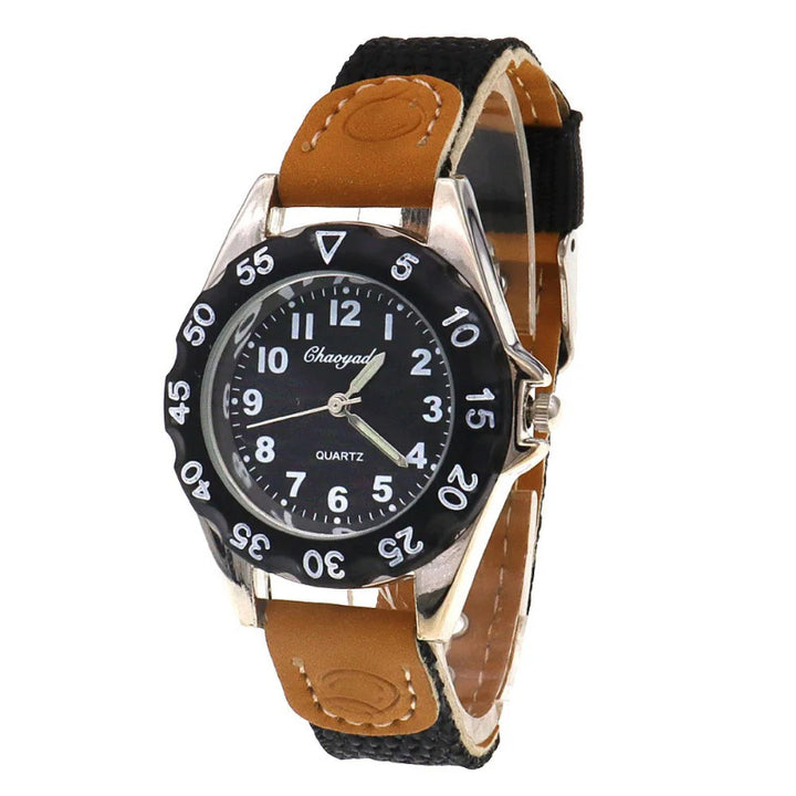 Sporty Casual Nylon Strap Easy-to-read Quartz Watch for Kids