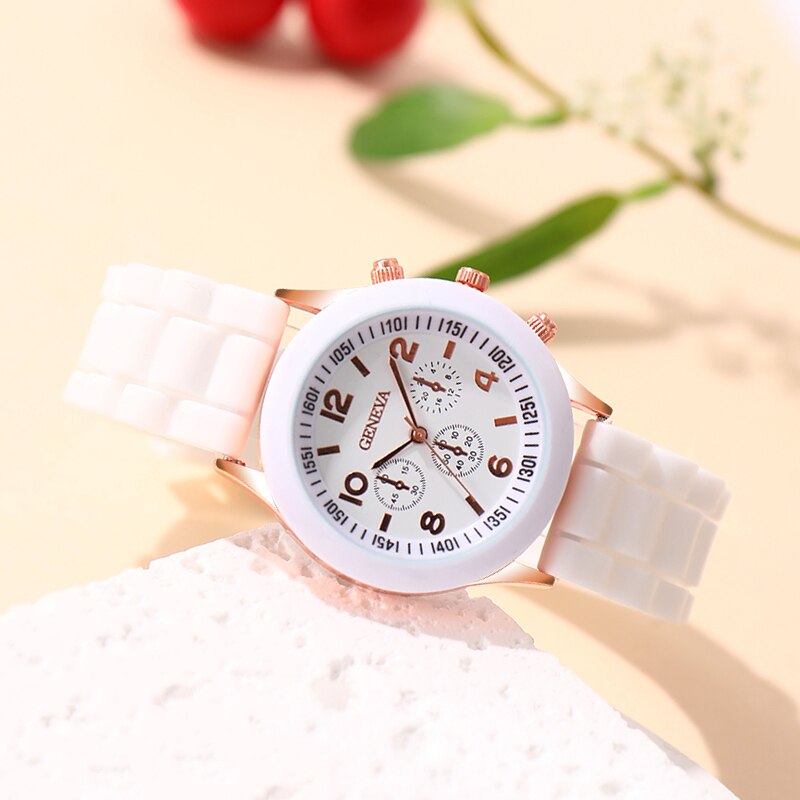 Sporty Silicone Band Quartz Wristwatch