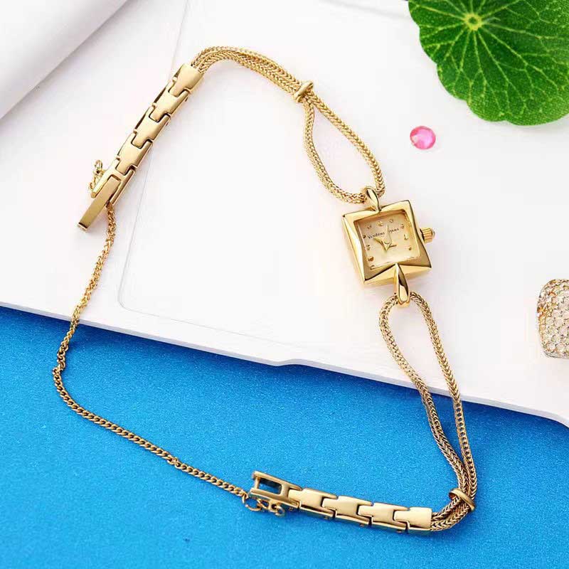 Retro Square Dial Bracelet Style Quartz Watch for Women