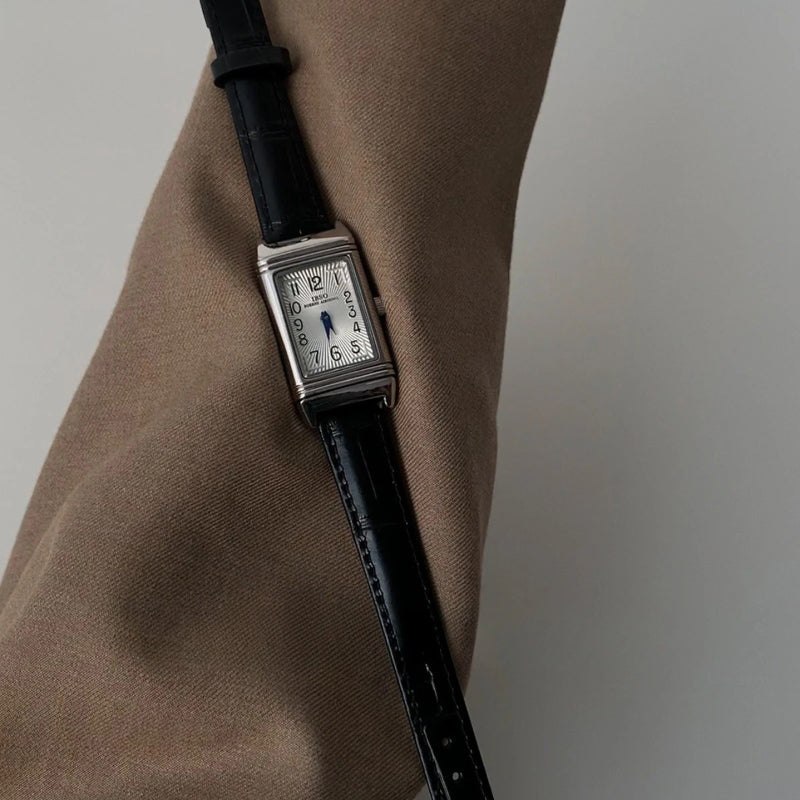 Women's Exquisite Slide Design Genuine Leather Quartz Watch