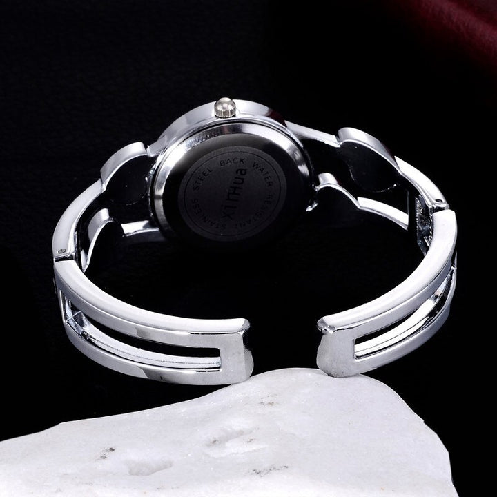 Black and White Rhinestone Hearts Bangle Bracelet Quartz Watches