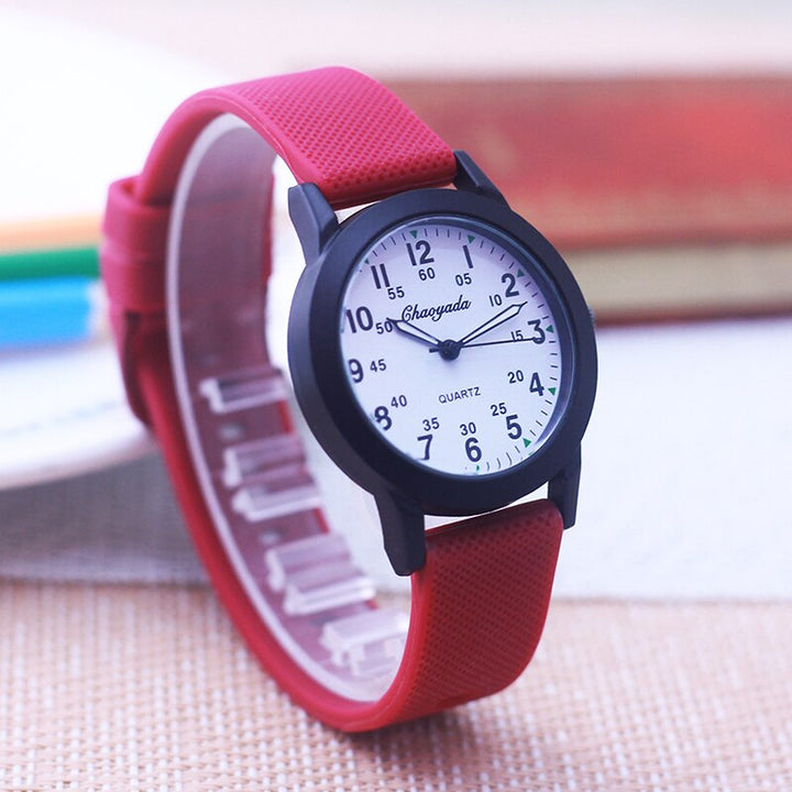 Sporty Silicone Strap Quartz Watch for Kids