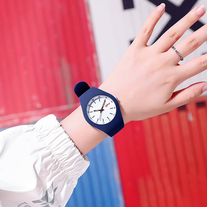 Flexible and Smooth Silicone Strap Wristwatch