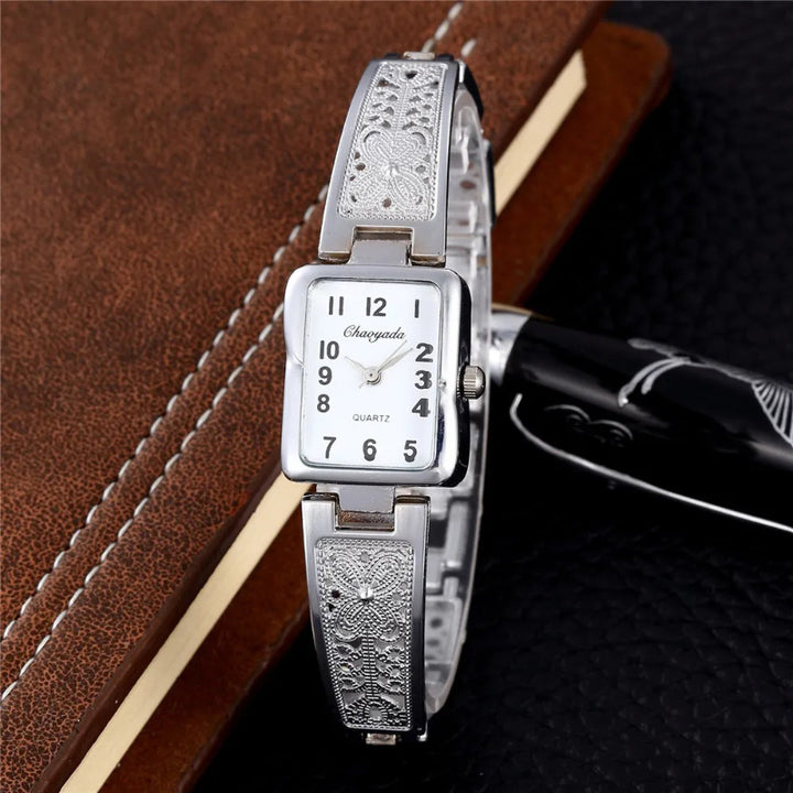 Vintage Luxury Stainless Steel Carved Pattern Bracelet Quartz Watch