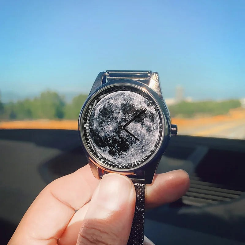 Creative 3D Moonscape Design Cool Fashion Quartz Watch for Men