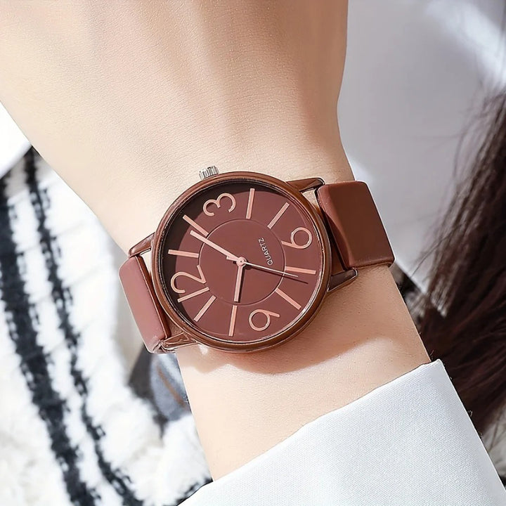 Casual Silicone Band Analog Quartz Wristwatch for Women