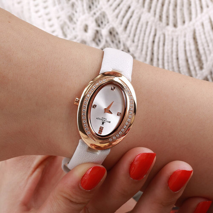 Rich and Elegant Oval Dial Luxury Watch for Women