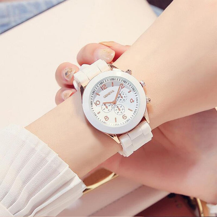 Sporty Silicone Band Quartz Wristwatch