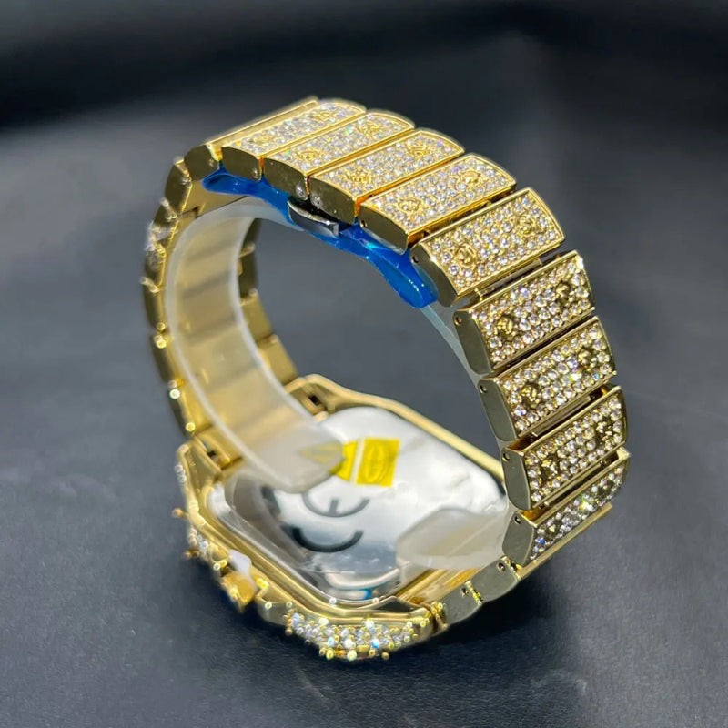 Prestigious Jewelry Watch with Luxurious Rhinestone Encrusting