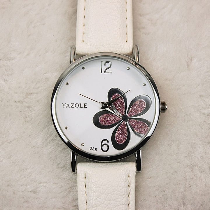 Casual Minimalist Quartz Watch with Daisy Design