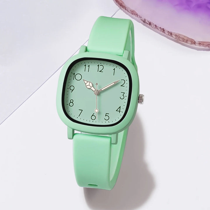 Easy to Read Everyday Fashion Watch for Women