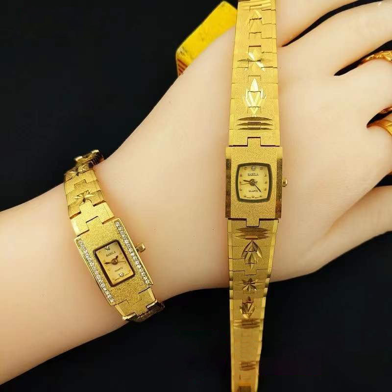 Classy Gold Plated Retro Carved Pattern Quartz Watches