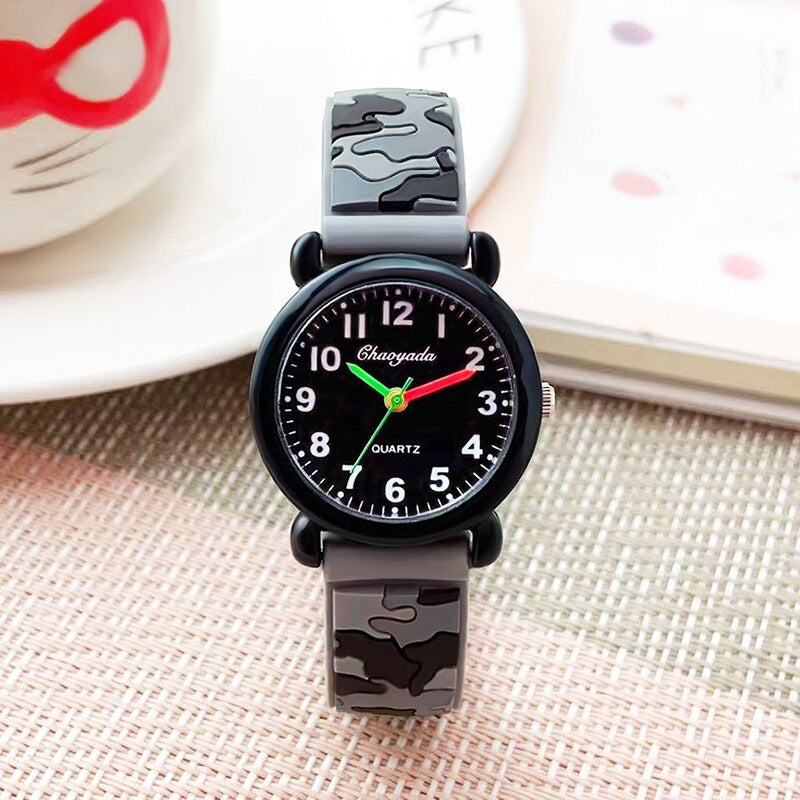 Cool Water-Resistant Watches with Camouflage Silicone Strap For Boys