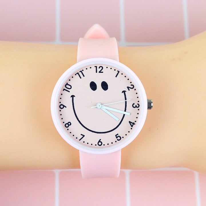 Pretty Smiley Face Dial with Soft Rubber Strap Kids Fashion Watches