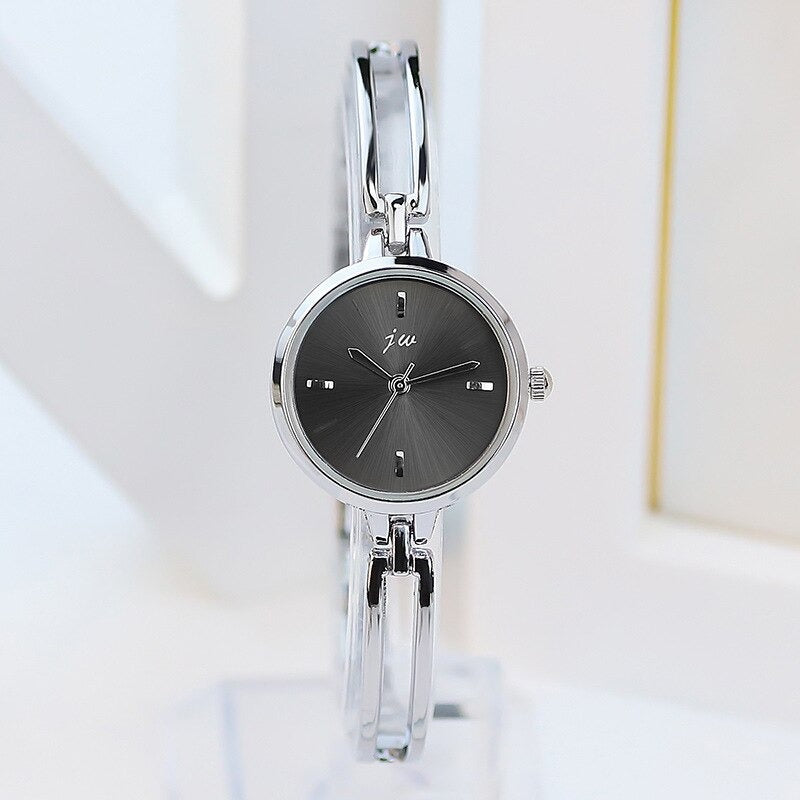 Women's Minimalist Small Round-Shaped Dial Quartz Watch Bracelet