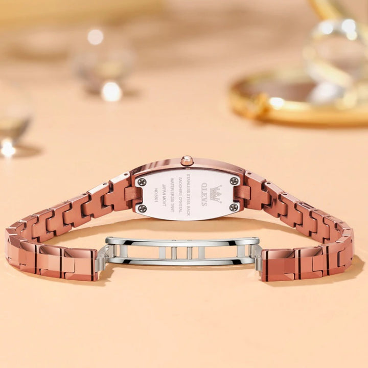 Retro Trend Exquisite Small Barrel-Shaped with Rhinestone Inlaid Dial Quartz Watches