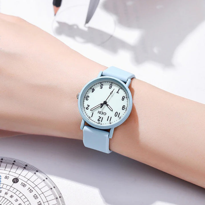 Casual Pastel-Colored Quartz Watches with Silicone Strap