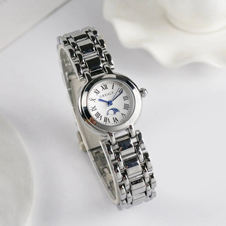 Timeless Roman Numeral Dial Round Case with Stainless Steel Strap Quartz Watches