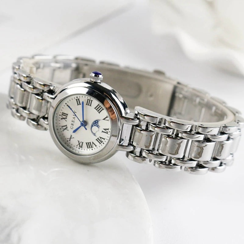 Timeless Roman Numeral Dial Round Case with Stainless Steel Strap Quartz Watches