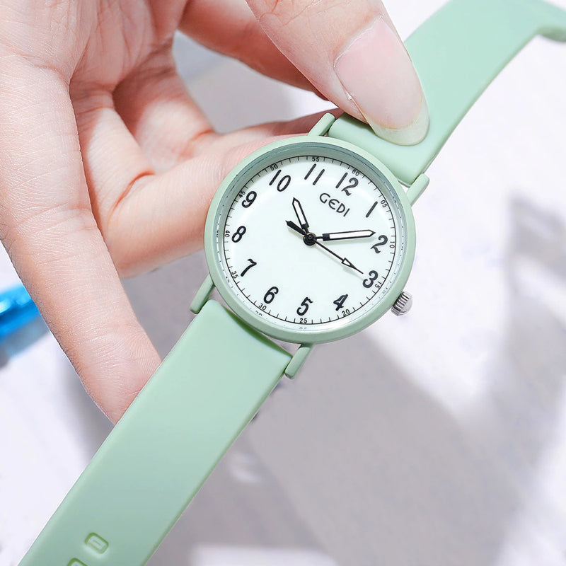 Casual Pastel-Colored Quartz Watches with Silicone Strap