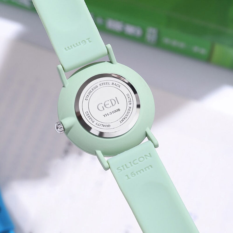 Casual Pastel-Colored Quartz Watches with Silicone Strap