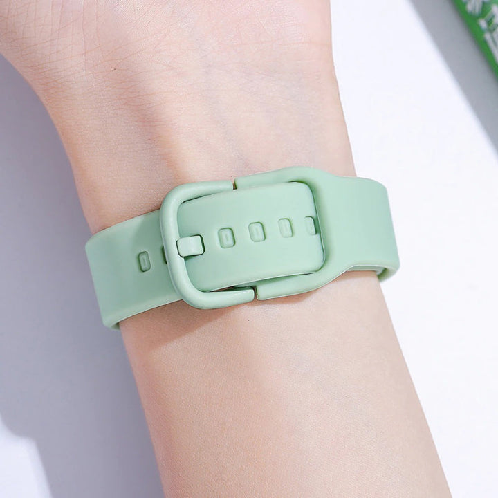 Casual Pastel-Colored Quartz Watches with Silicone Strap