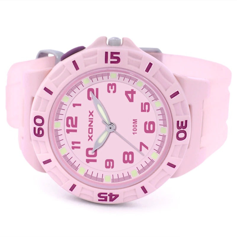 Fashion and Casual Easy To Read Dial Luminous Quartz Watches