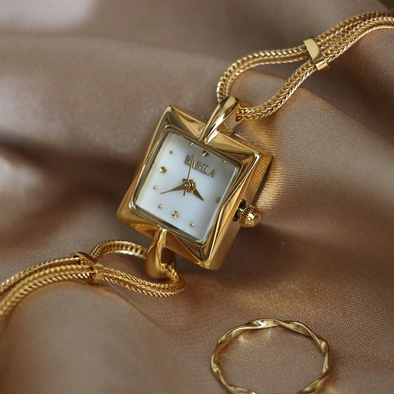 Luxurious Gold-Plated Square Dial Bracelet Quartz Watches