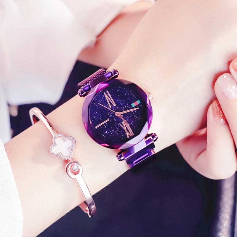 Luxury casual magnet on sale wristwatch