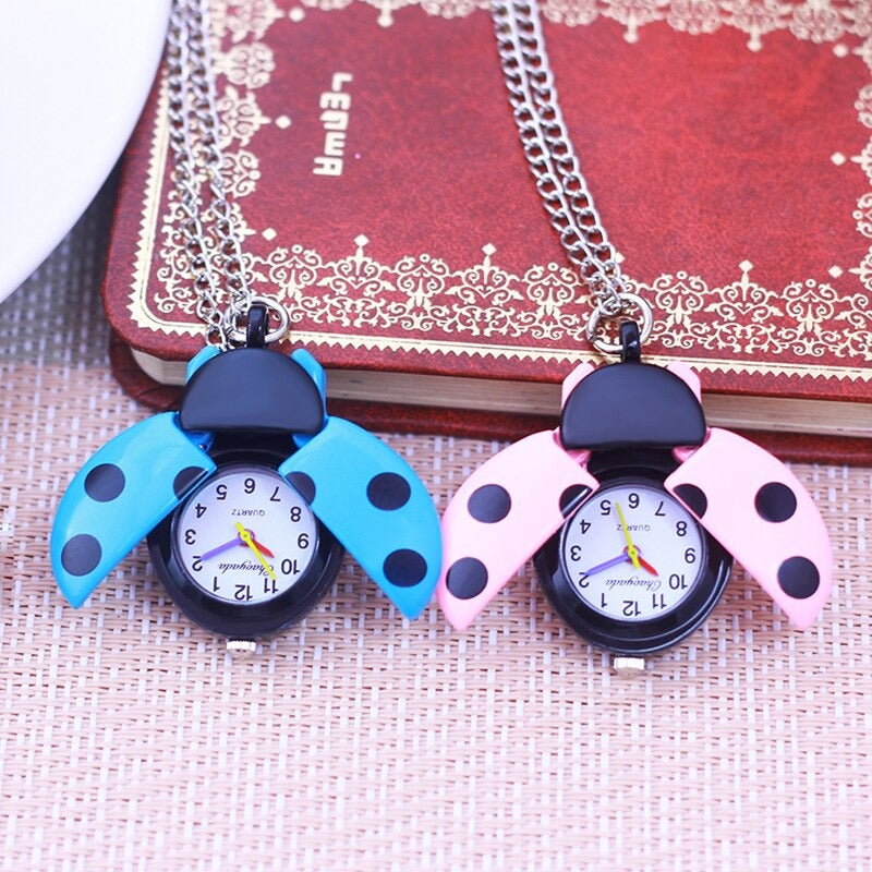 Bright-Colored Cartoon Ladybug Flip Cover Necklace Quartz Pocket Watches