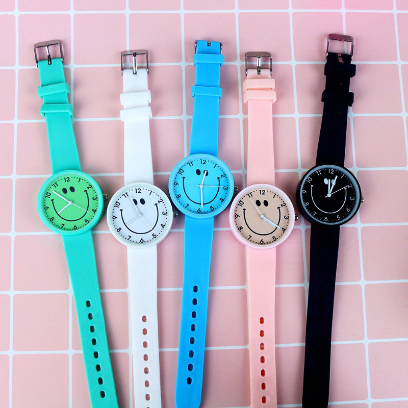 Pretty Smiley Face Dial with Soft Rubber Strap Kids Fashion Watches