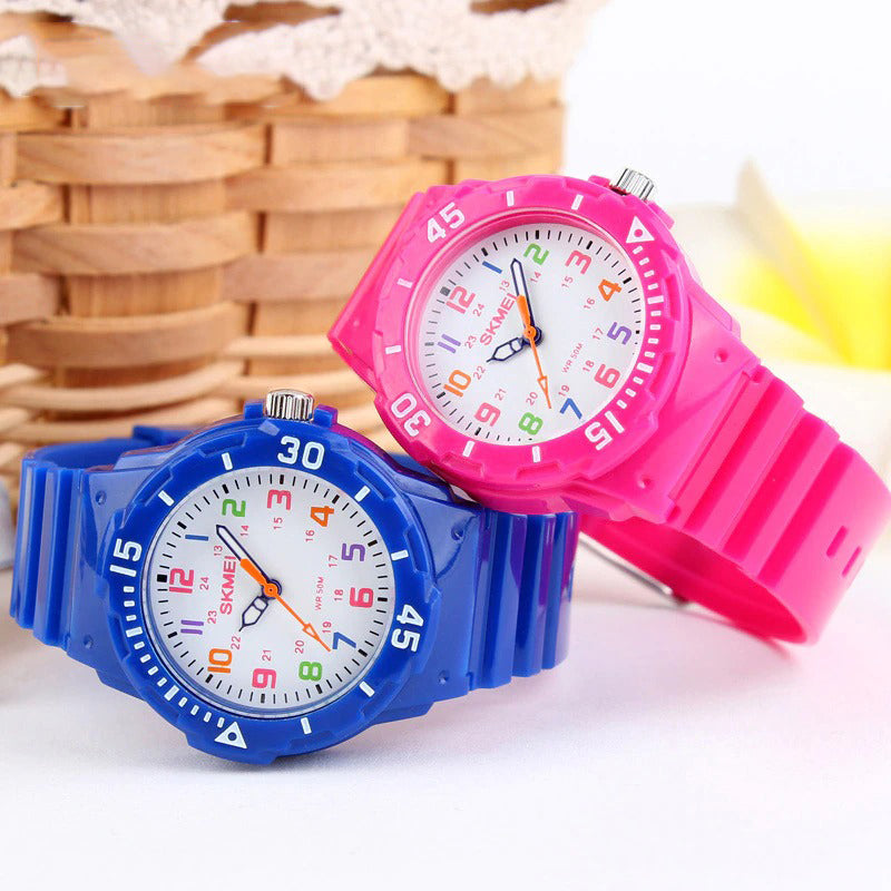 Fashion Watches for Kids with Bright-Colored Strap Quartz Wristwatch